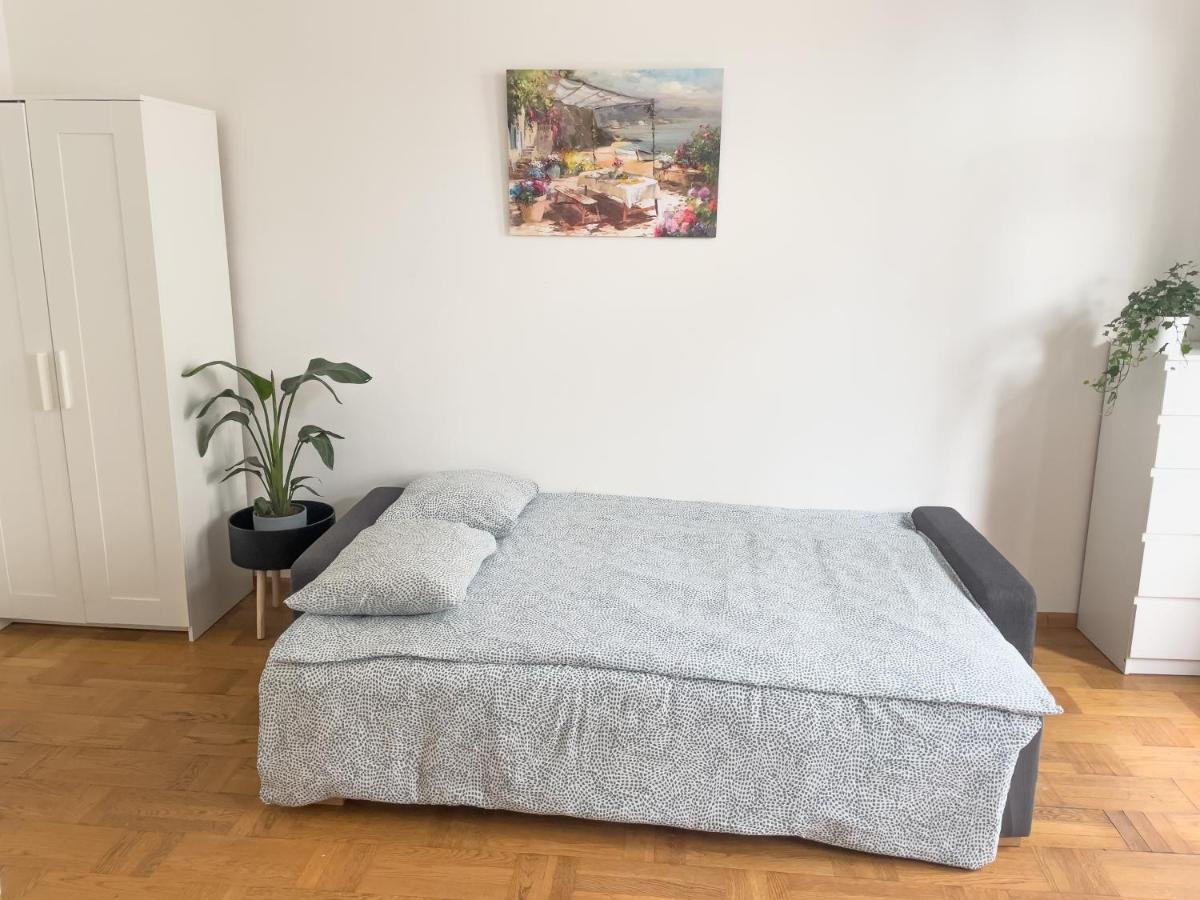 Ferienwohnung Sunny Studio Near Central Station Wien Exterior foto
